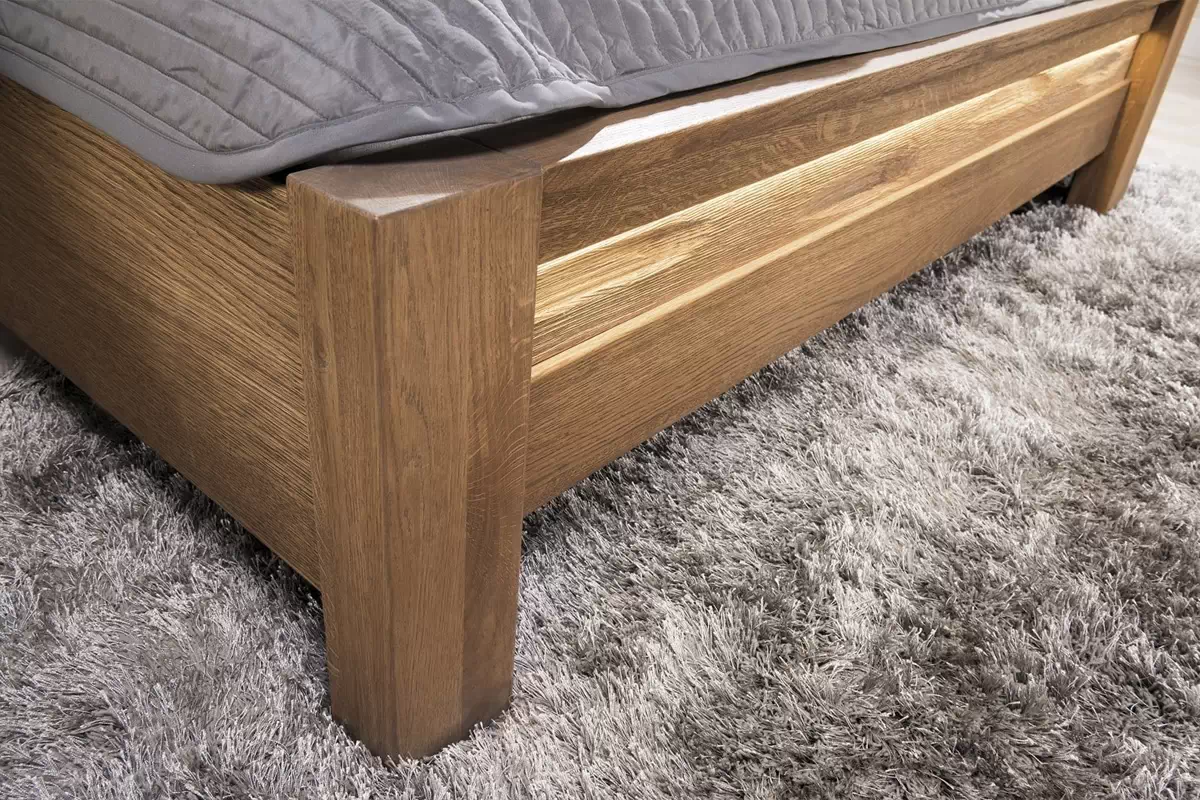 Drewniane łóżko Velvet 76 z tapicerowanym wezgłowiem 160 x200 - dąb rustical / nordic 108 latte Drewniane łóżko Velvet 76 z tapicerowanym wezgłowiem 160 x200 - dąb rustical / nordic 108 latte 
